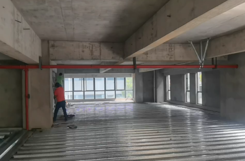 鋼結構夾層樓承板鋪設施工