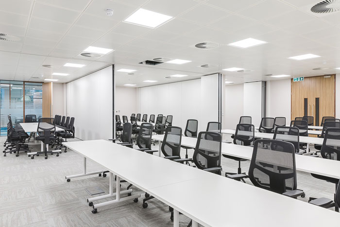 辦公室礦棉板吊頂施工圖片